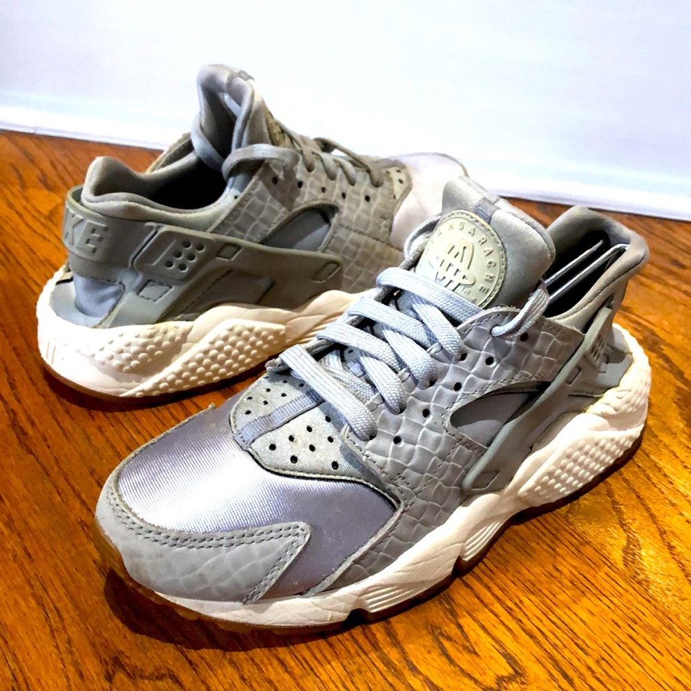 Nike Air Huarache Run Premium Unisex Kids Size 6.5